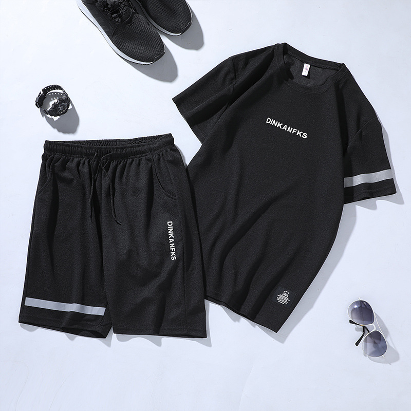 Ensemble t-shirt et short